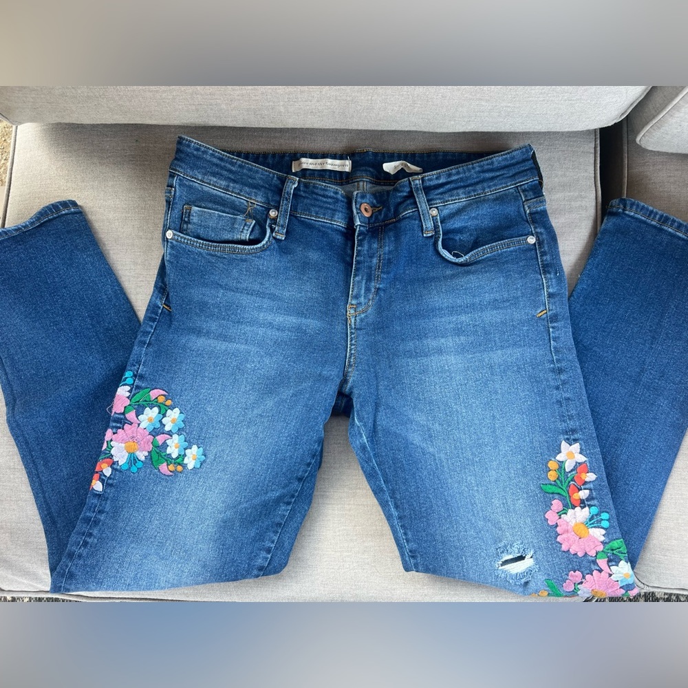 Beautiful Pilcro and the Letterpress Women’s Skinny Jeans w Embroidered Flowers